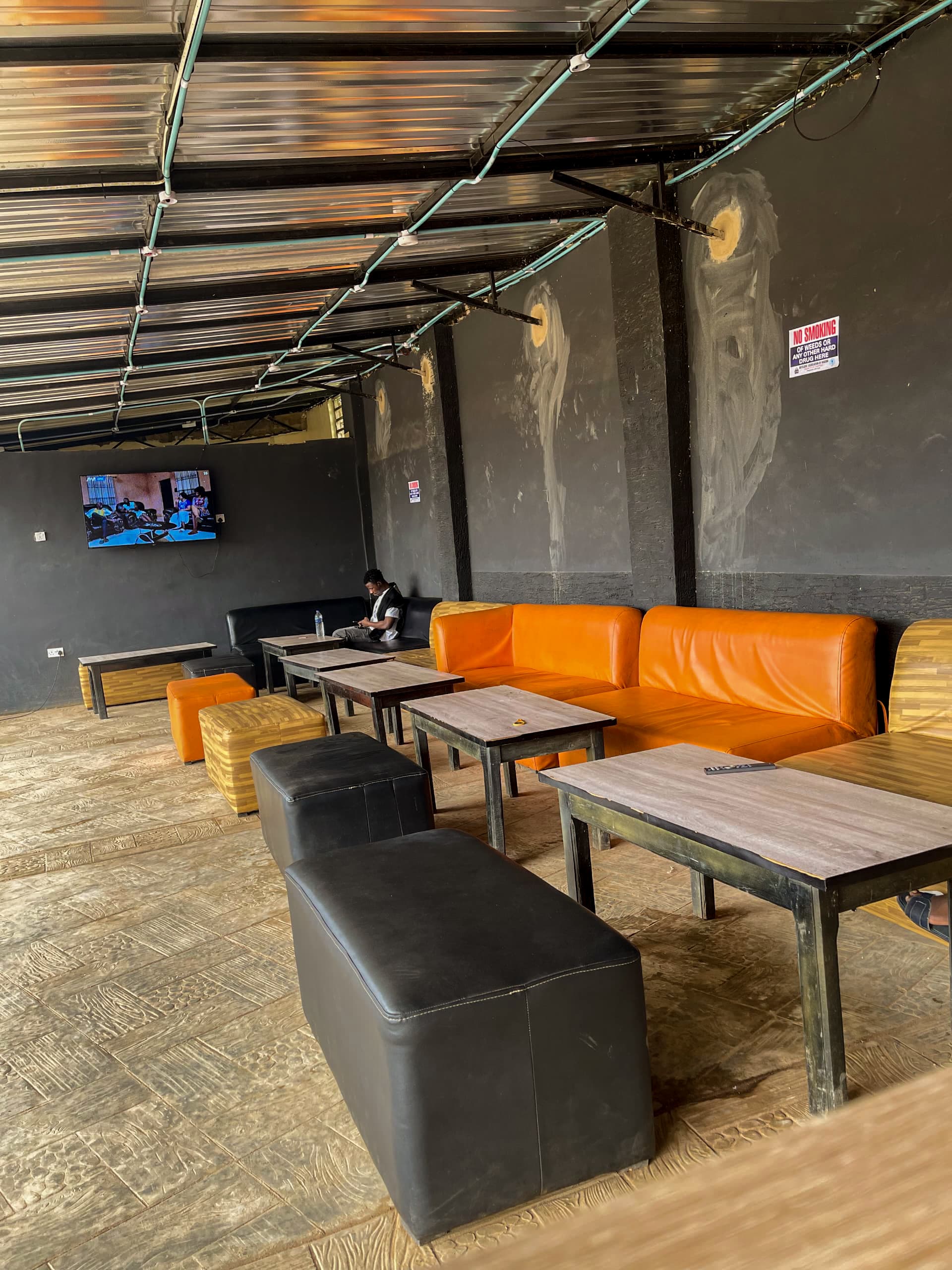 Resident bar and restaurant dining lounge at Perfume Garden