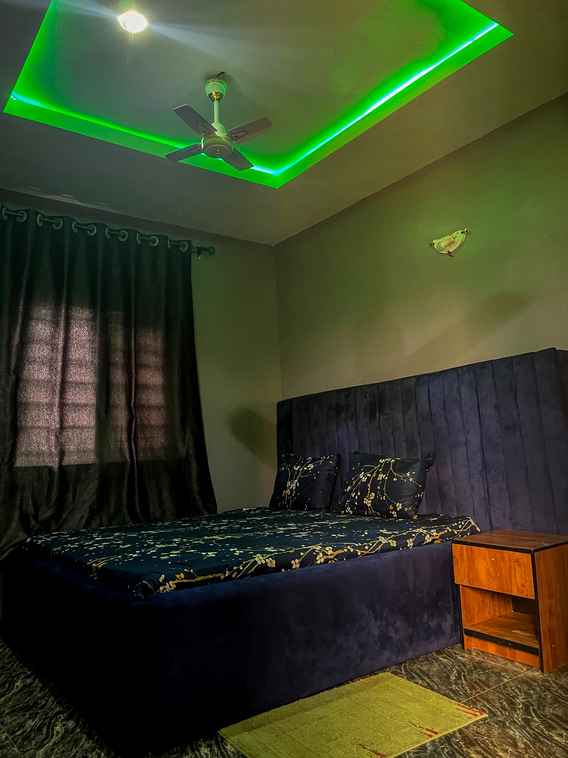 Perfume Executive Room interior with bed and amenities at Perfume Garden